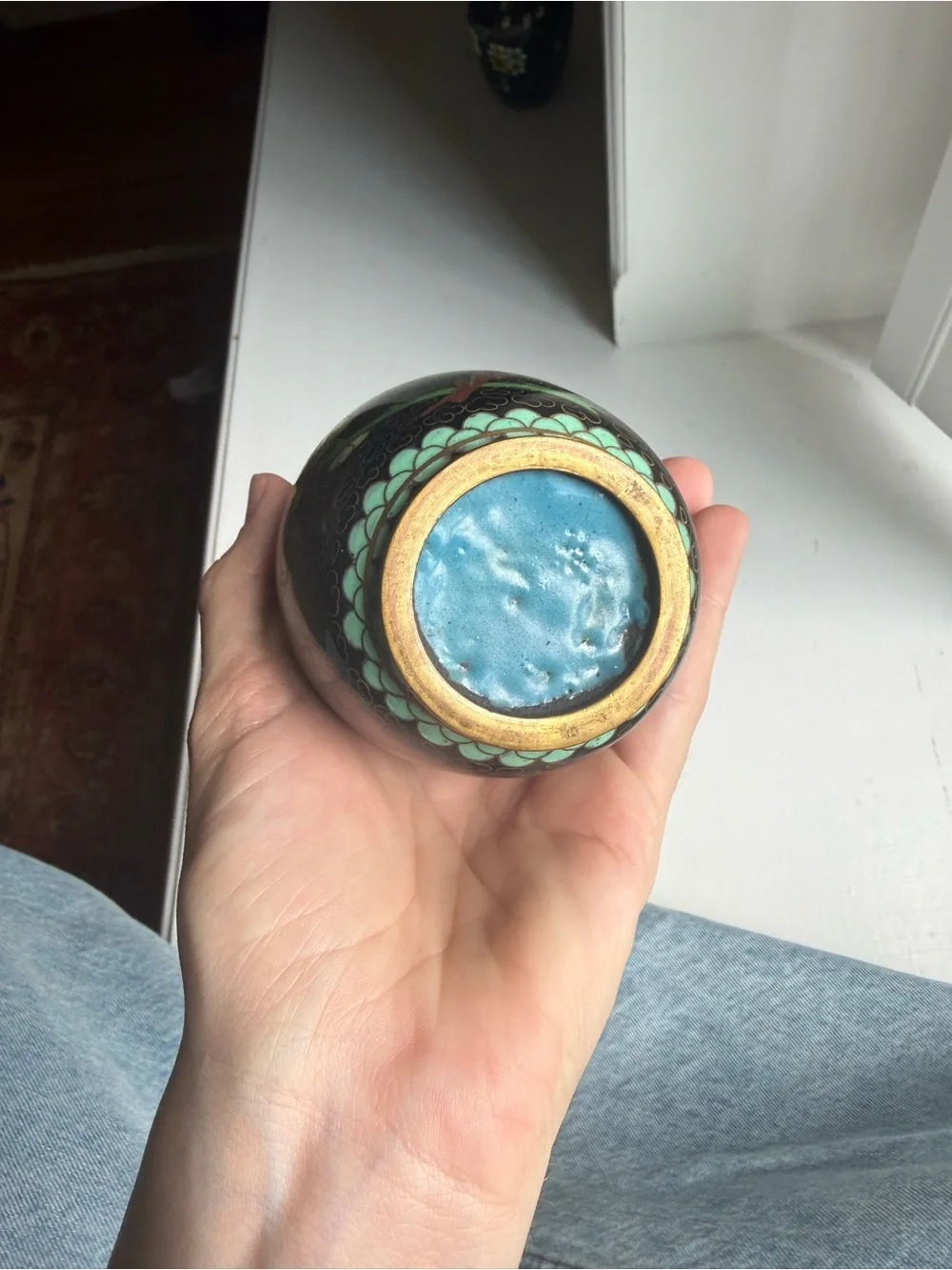 Vintage Black Cloisonné Vases with White and Green Floral Design pair-mirrored - Picture 6 of 8